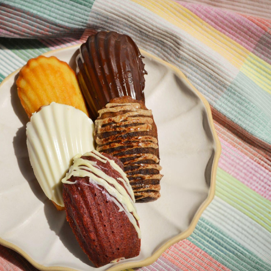 Red Velvet Cookie - Image 3