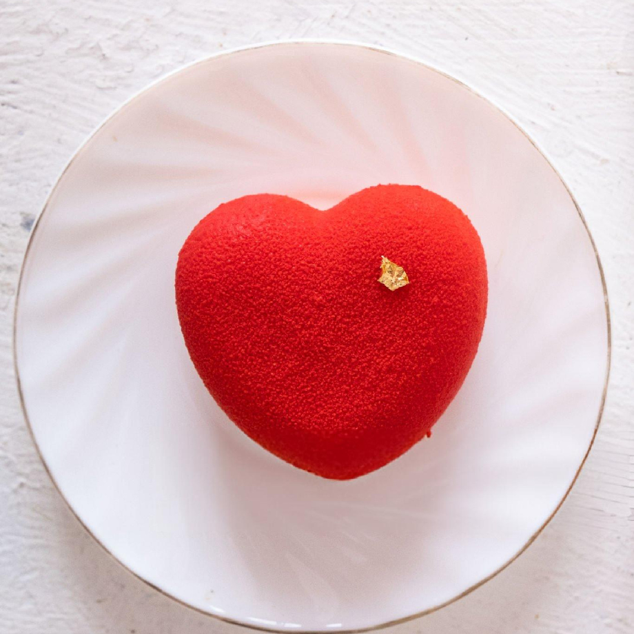 Red Velvet Cake - Image 3